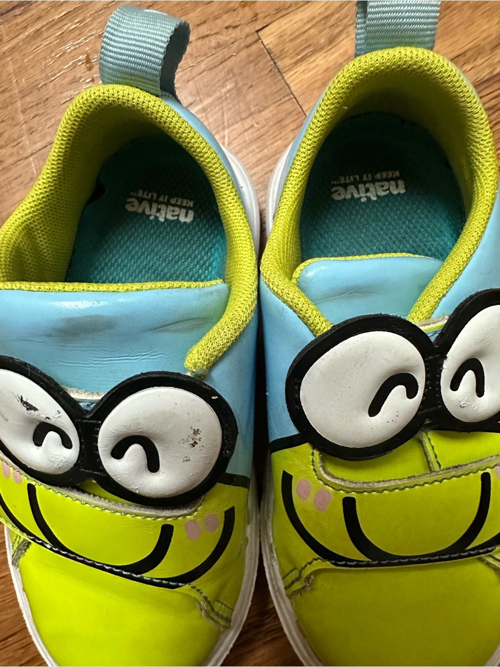Native Kids Smiley Face Velcro Sneakers - Lime Green & Light Blue - Picture 2 of 8